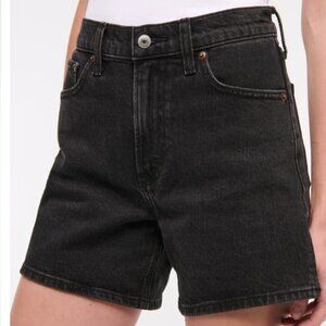 Abercrombie & Fitch High Rise Dad Short - Black